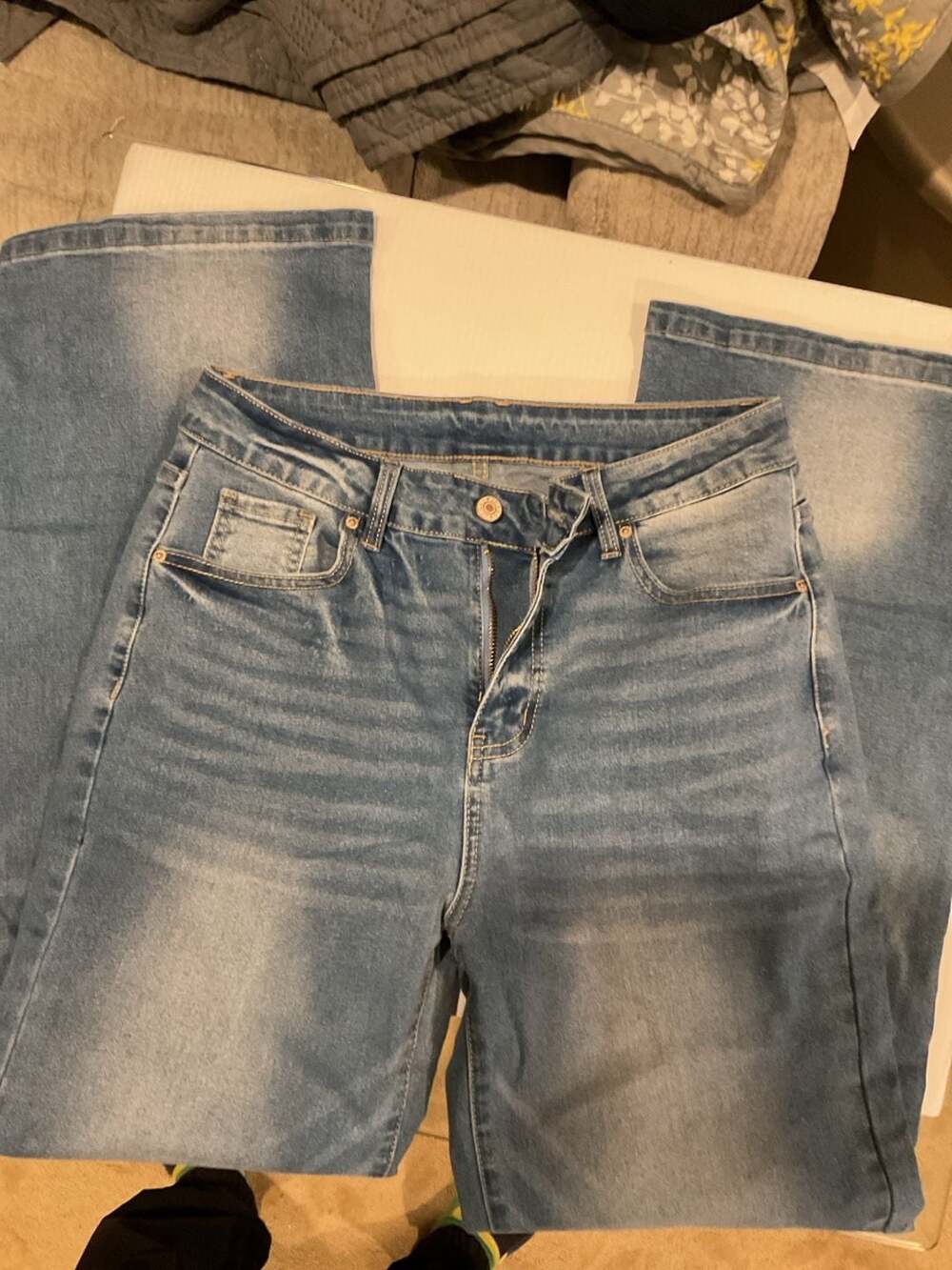 Size 8 Light Wash Wide Leg Cat Whisker Jeans